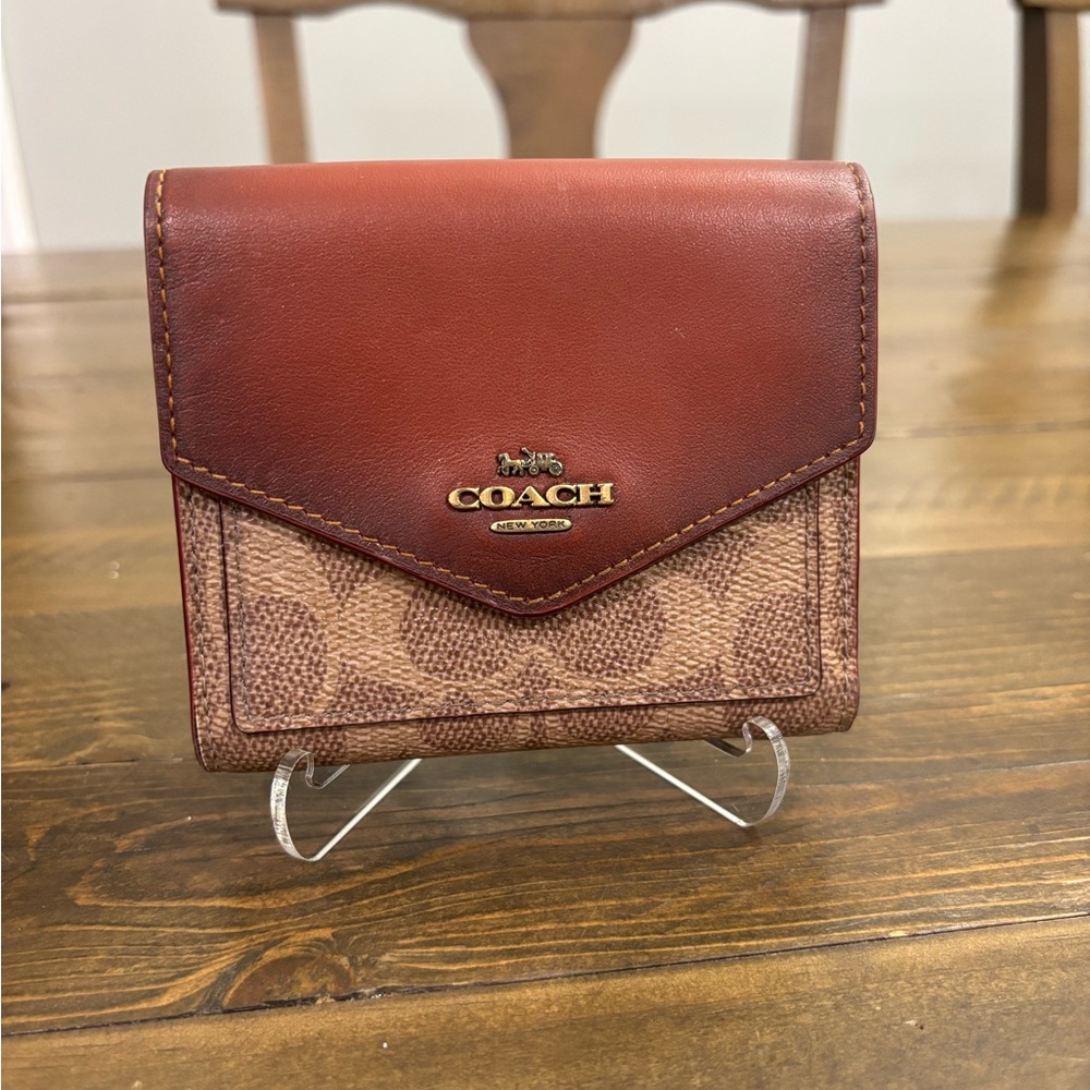 Coach Trifold Small Wallet in Color Block Signature Canvas and Refined Leather